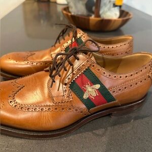 GUCCI lace up leather shoes